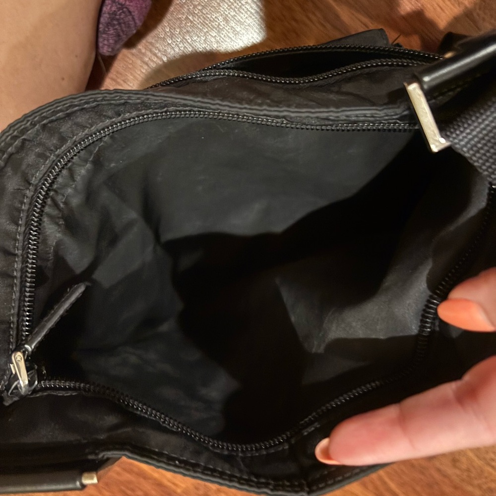 Prada Black Messenger Bag Sleek Minimalist Design - Picture 5 of 9